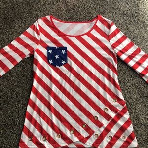American flag shirt 3/4 sleeve fits like Large